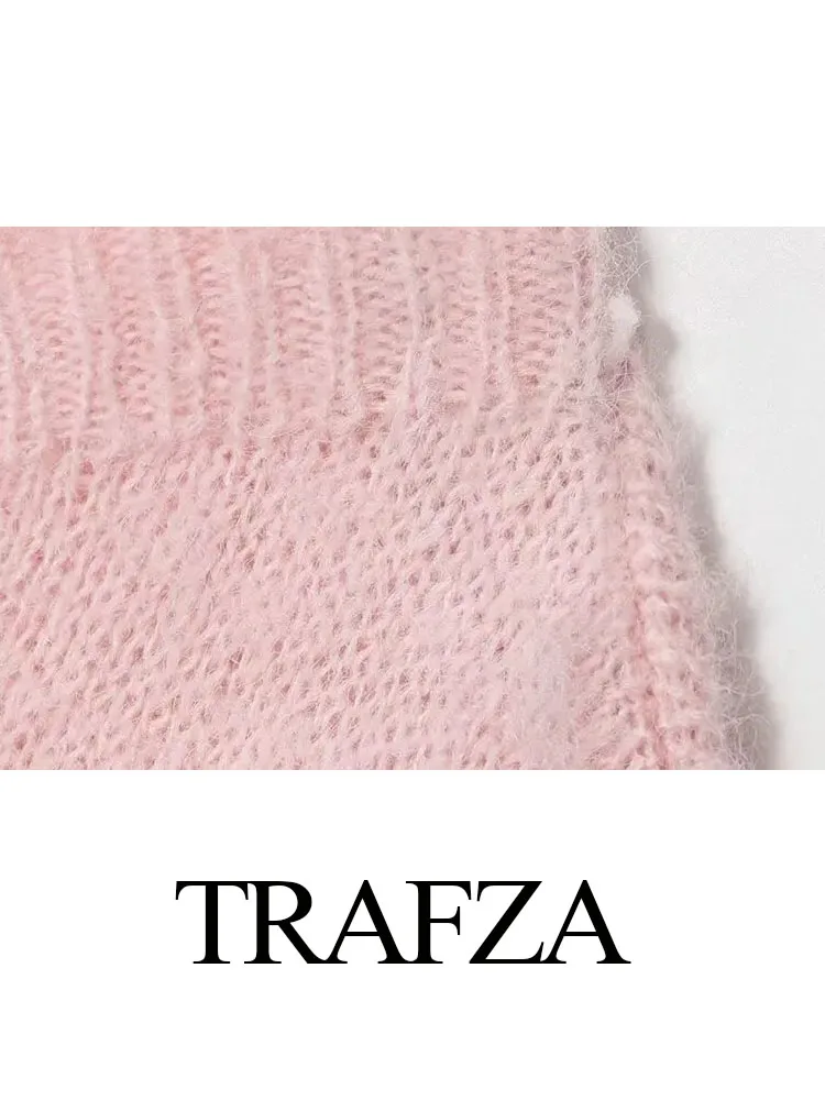 

TRAFZA 2025 Autumn Women Fashion Solid Soft Knitted Pullover Long Sleeves Off-shoulder Asymmetric Loose Sweater Cozy Tops Mujer