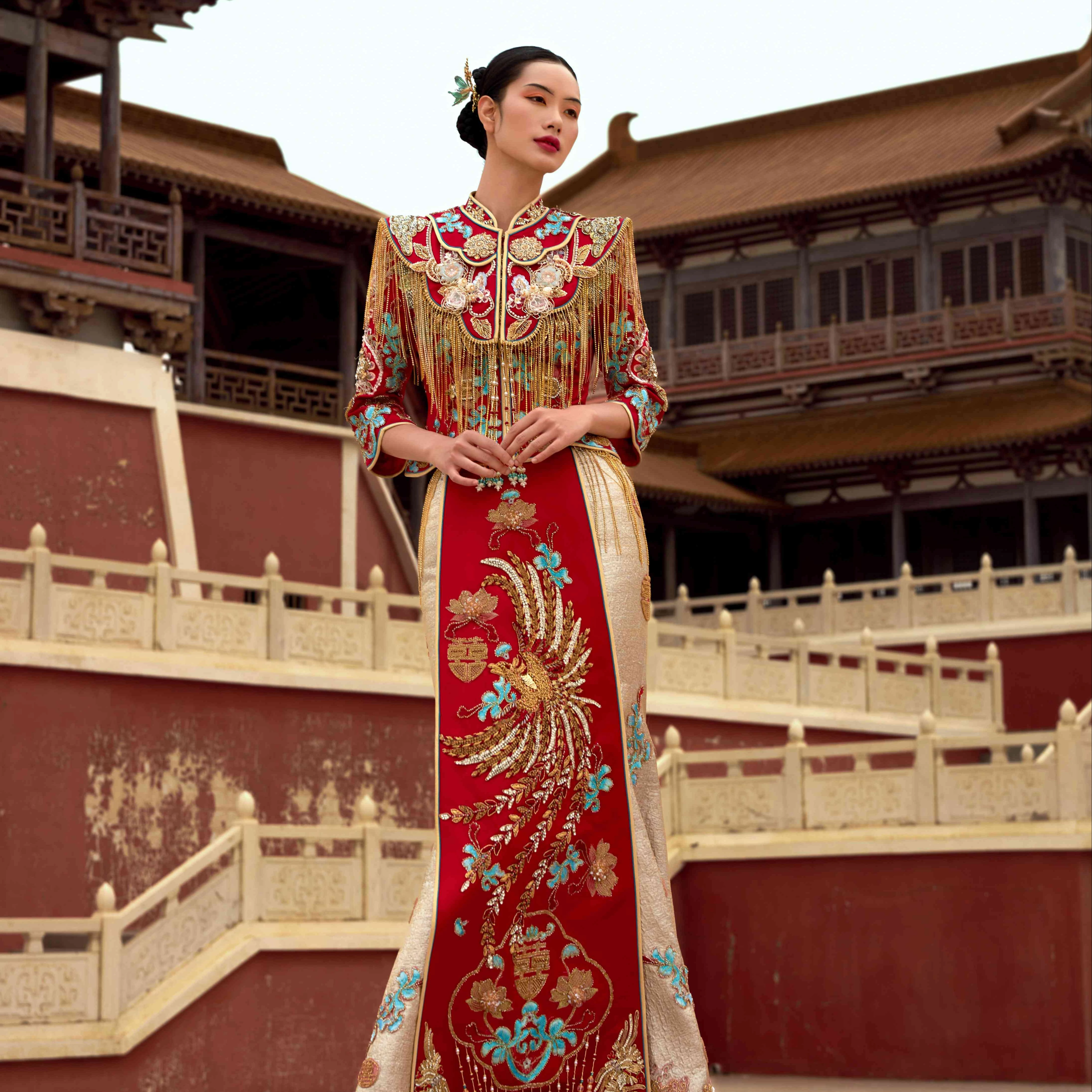 Hot Sale Women's Bride Senior Traditional Chinese Wedding Dresses Elegant Phoenix Gown Bride Xiuhe Dress