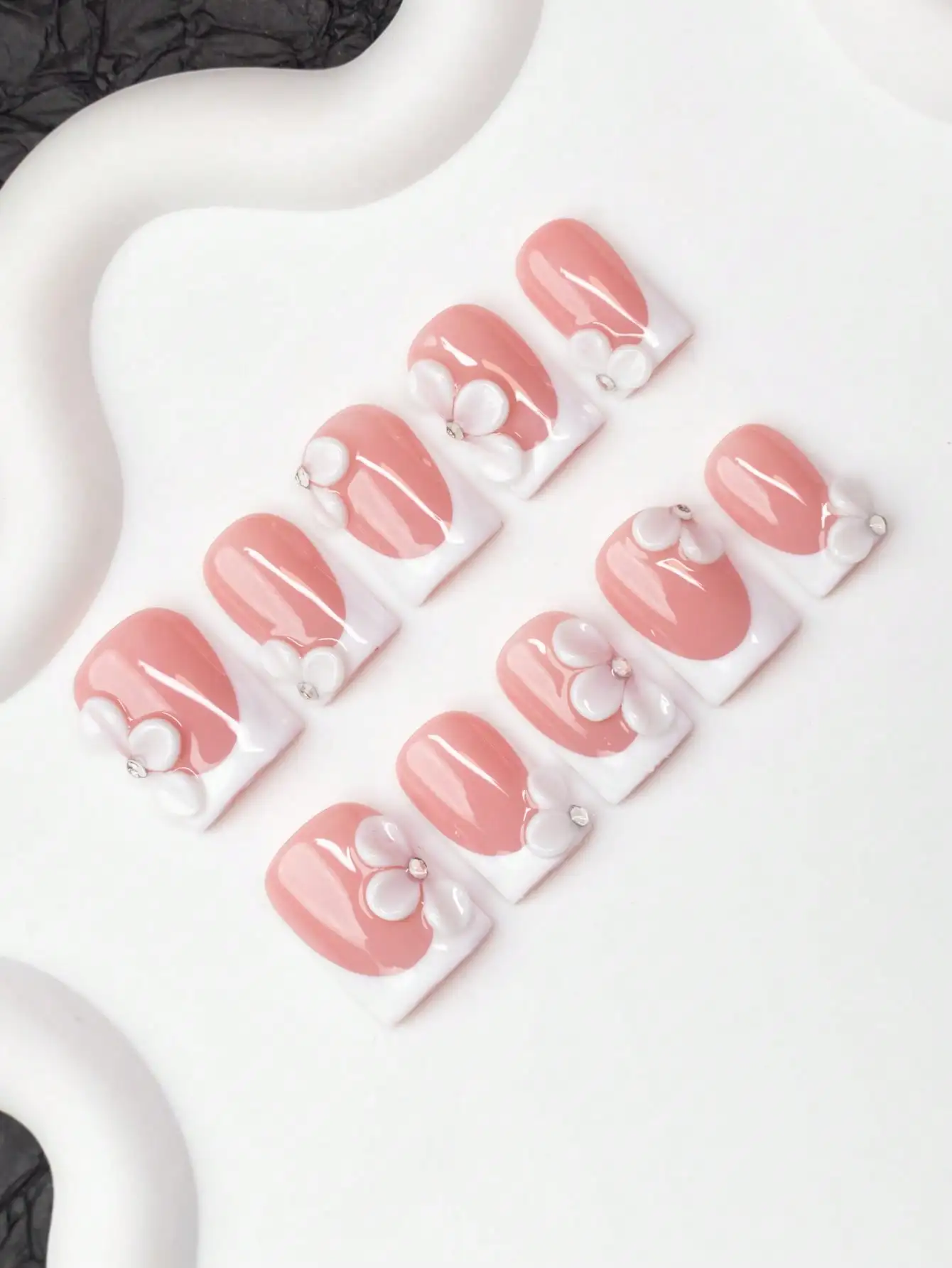 

10pcs/Set Handmade Square Nail Tips, Y2K Baddie Style, Nude & White Color With French Tips & Floral Design, Suitable For Parties