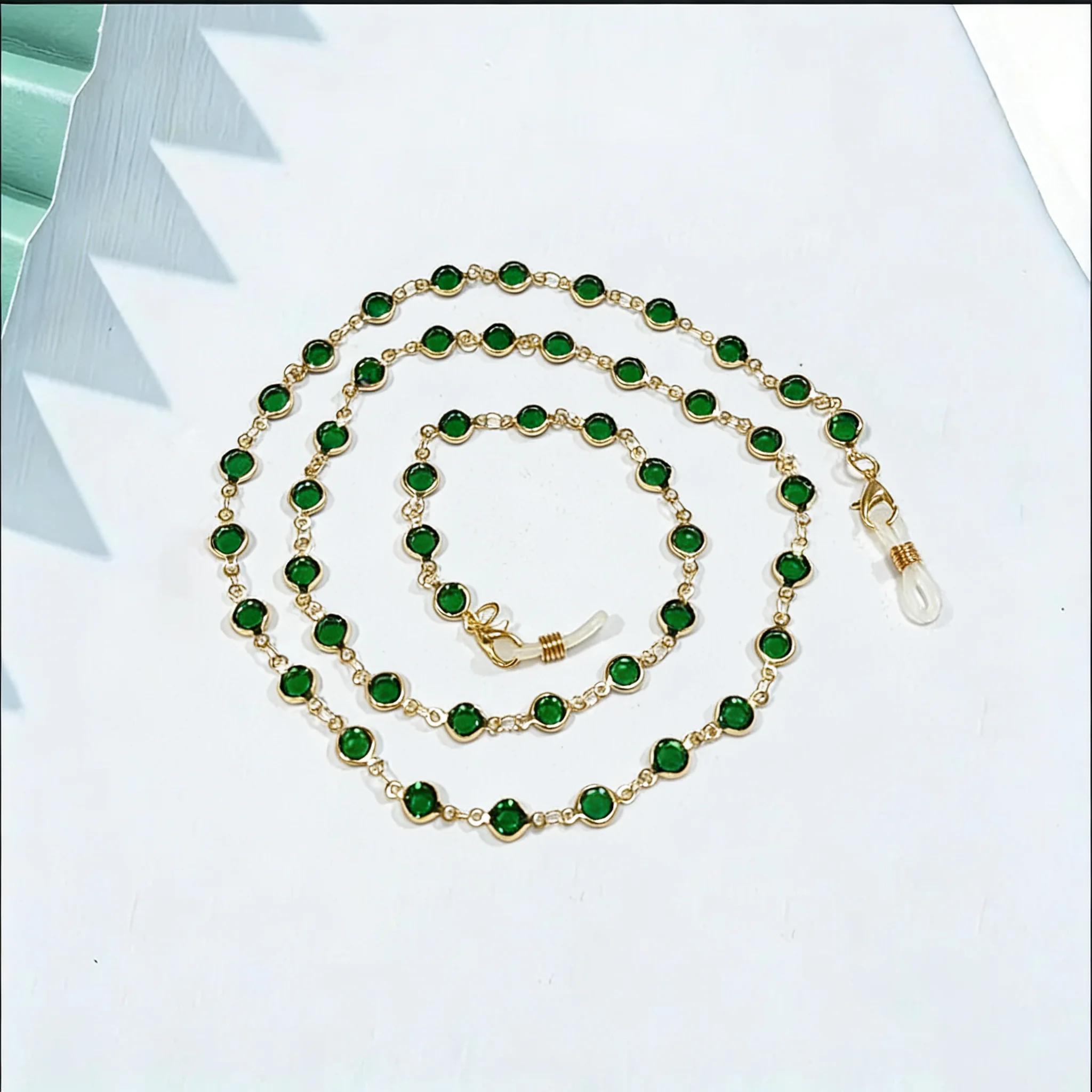 

Colored rhinestone eyeglass chain metal high-quality glasses anti slip hanging rope glasses fixing strap Sunglasses and eyeglass