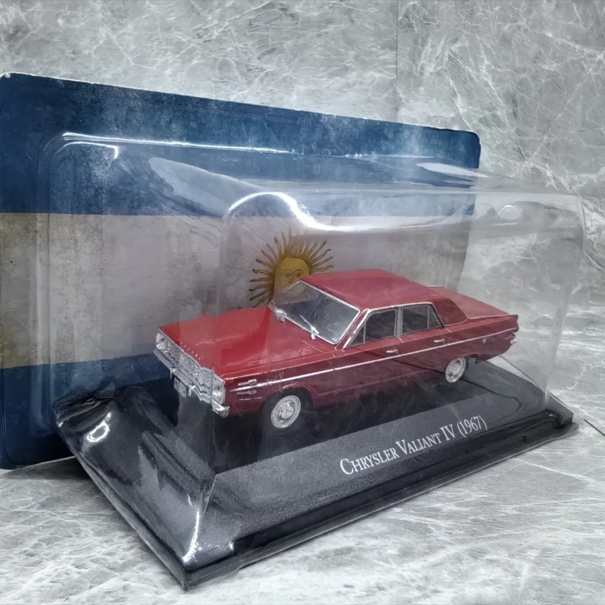 Ixo 1:43 Chrysler Valiant Iv 1967 Chrysler Valiant Die-cast Car