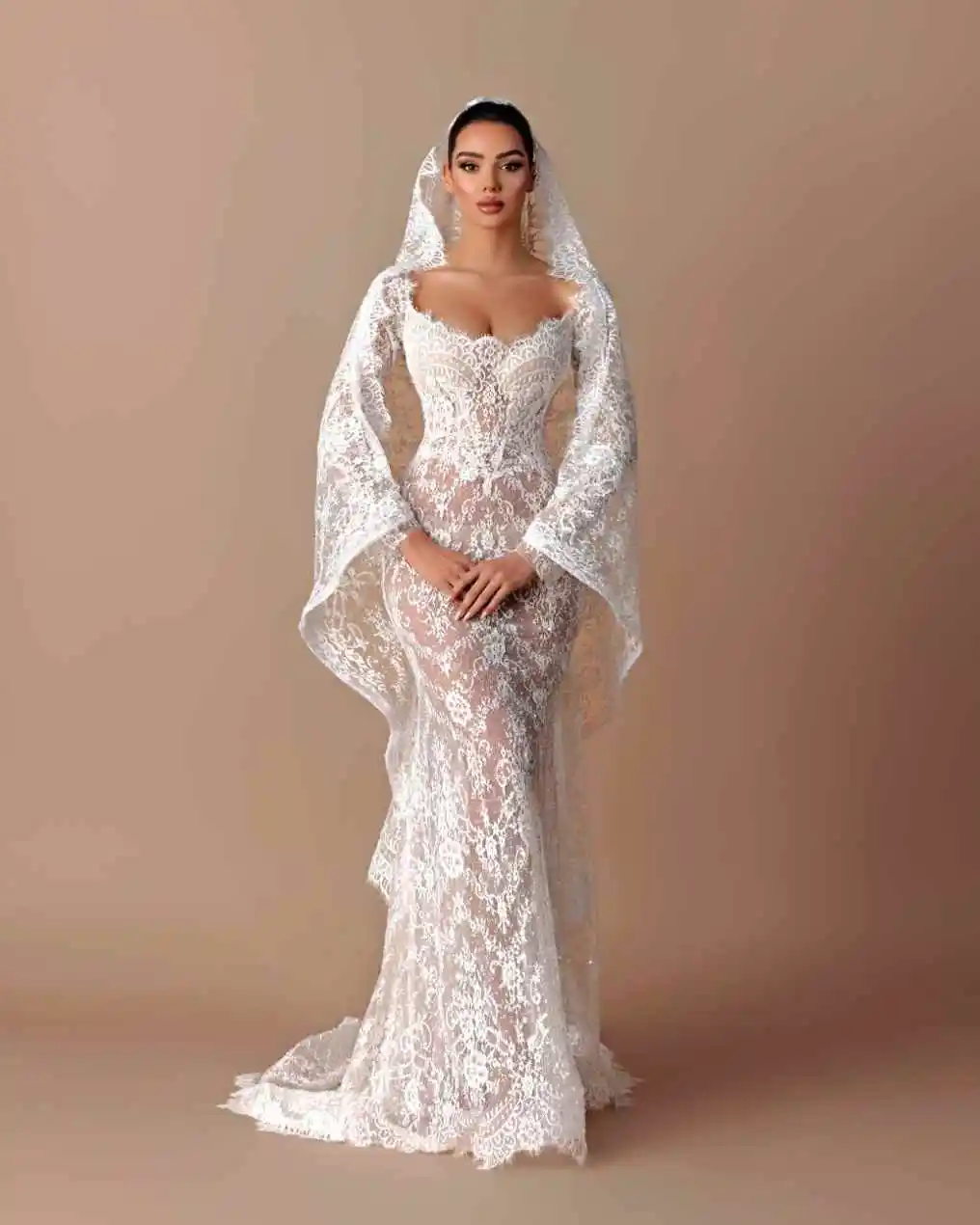 فساتين زفاف حورية البحر الأفريقية دانتيل زينة رقبة على شكل V وأكمام طويلة فساتين زفاف مخصصة فستان عروس