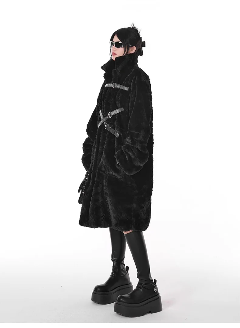 Lautaro Winter Cool Long Loose Casual Soft Thick Warm Black Fuzzy Faux Fur Coat Women Stand Collar Punk Style Fluffy Jacket 2023