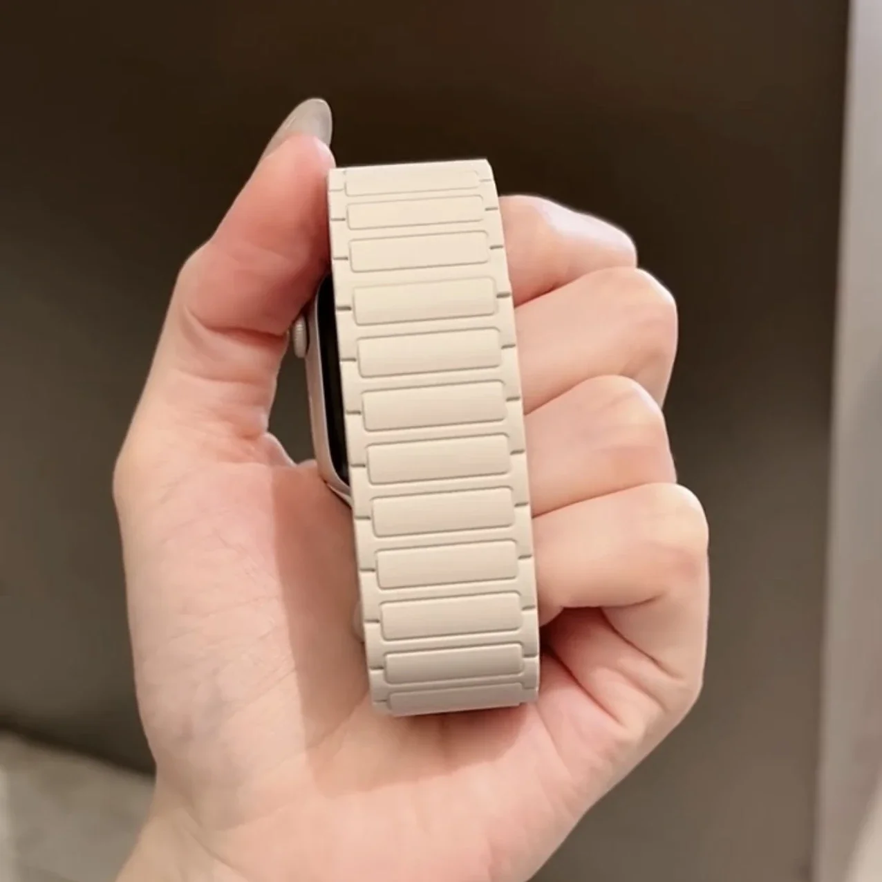 Magnetic strap Correa Nice for Apple Watch strap series Ultra 10/9/8/7/6/5/4/3/2/1 SE 38mm 40mm 41mm 42mm 44mm 45mm 46mm