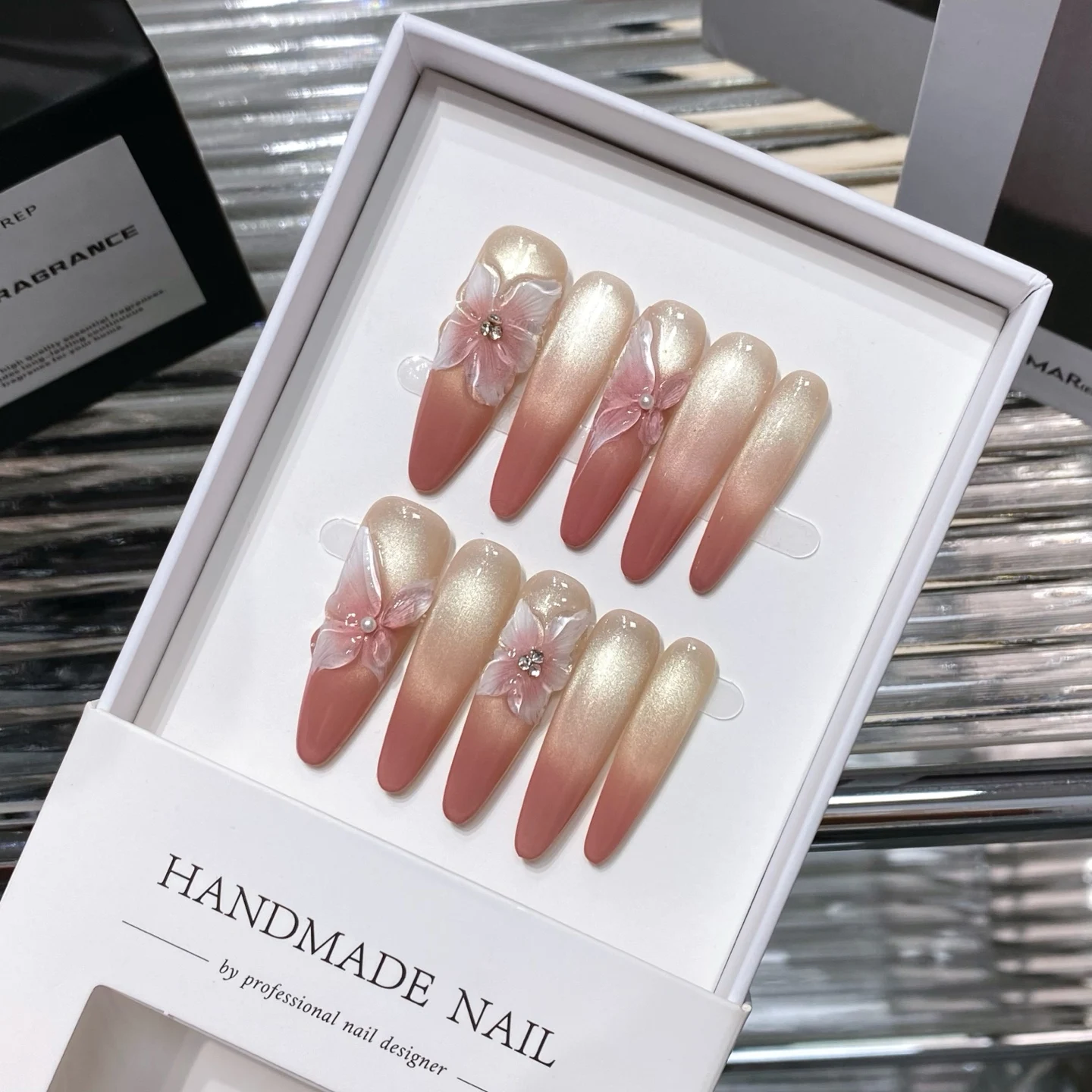 

10Pcs Blush Pink Almond Handmade Press On Nails Super Long Transparent Cat's Eye Fake Nails Full Cover Acrylic False Nail Tips
