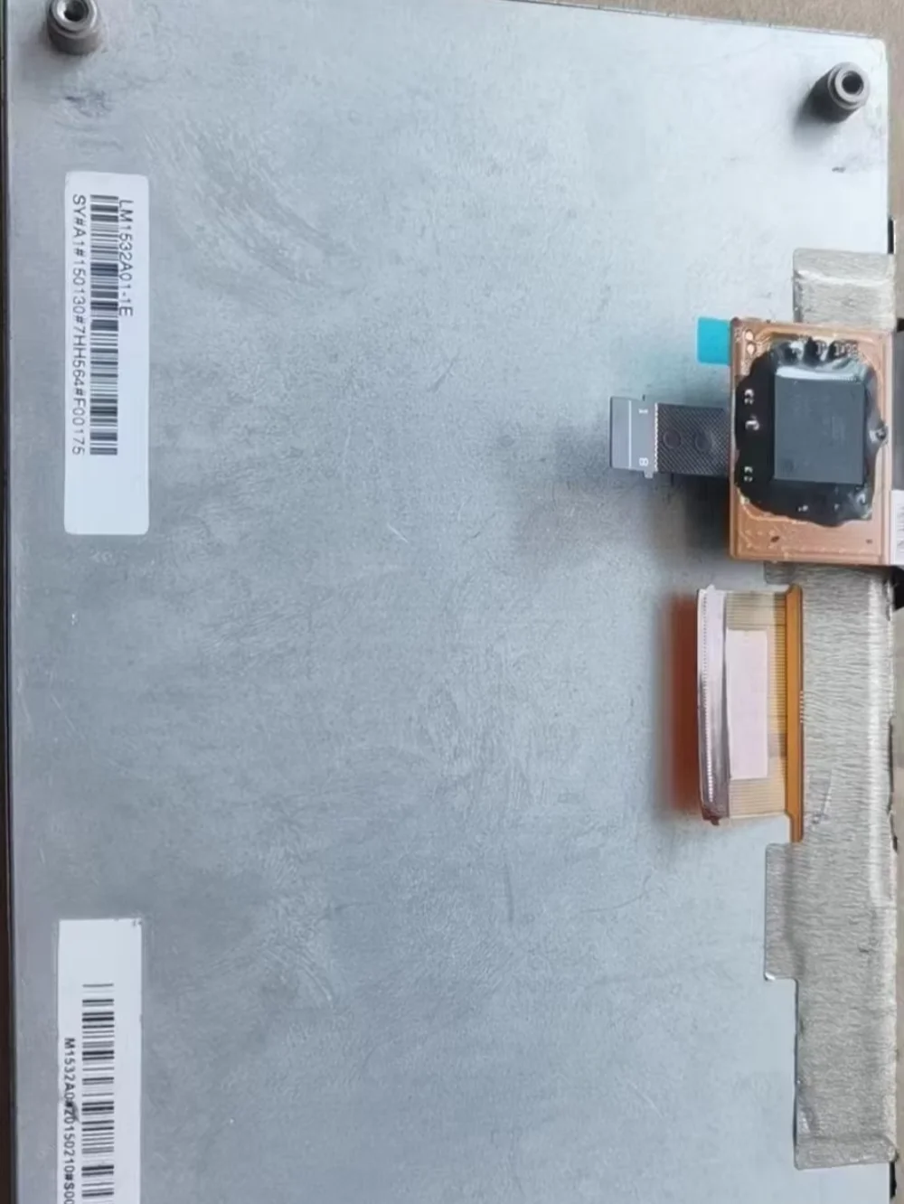 

LM1532A01-1E ЖК-экран