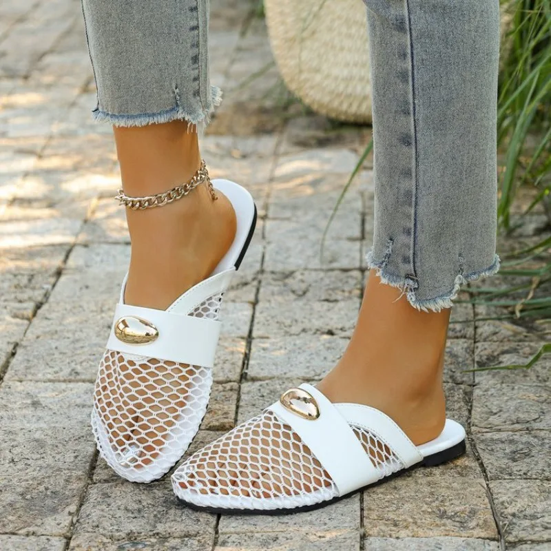Atmungsaktive Mesh-Halbschuhe für Damen, Frühling und Sommer, Neuheit, runde Spitze, Metallschnalle, weiche Sohle, flacher Boden, kühlend