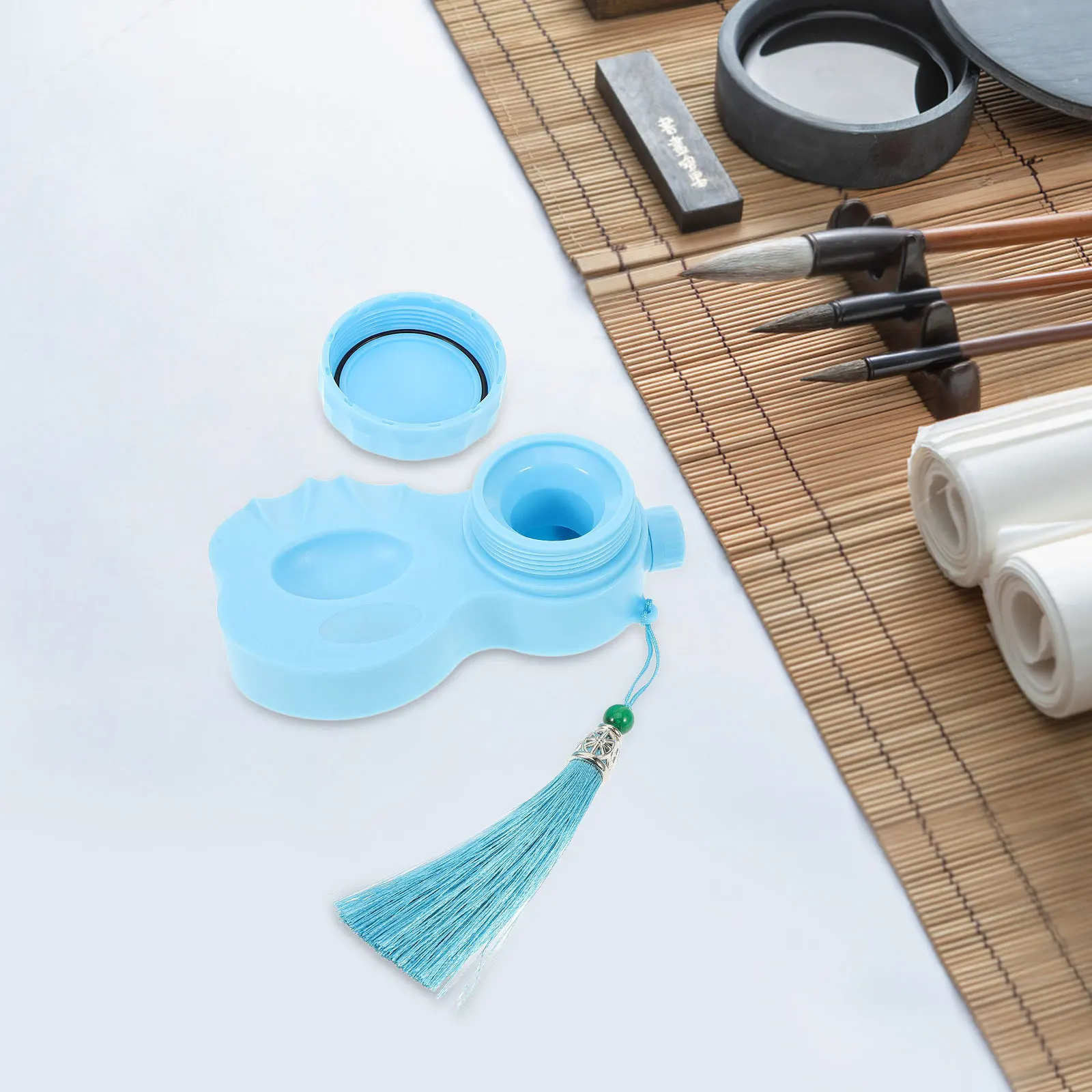 

Plastic Calligraphy Inkslab Preserve Grinding Inkstone Lidded Ink Well Dish for Writing Drawing Painting Chinese Inkslab