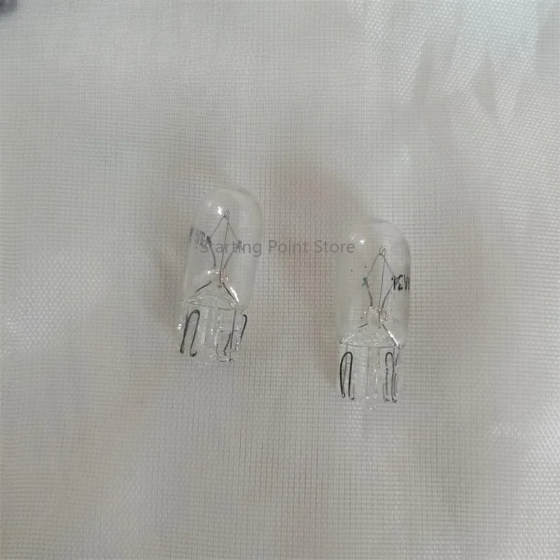 

2PC Suitable for Toyota Corolla Corolla, Toyota Corolla,Toyota Corolla,Toyota Highlander,Camry, front wide bulb, rear taillights