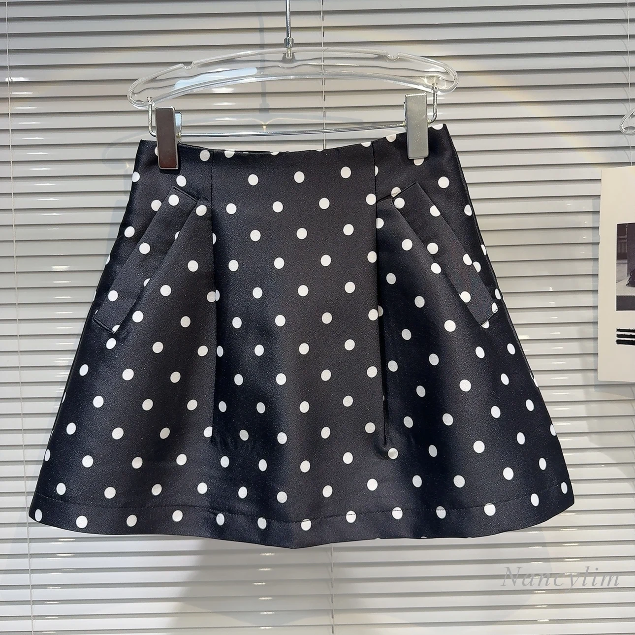 

2024 Summer New Classic Style Black and White Polka Dot Contrast Color Elegant Lady Pettiskirt Women's Skirt