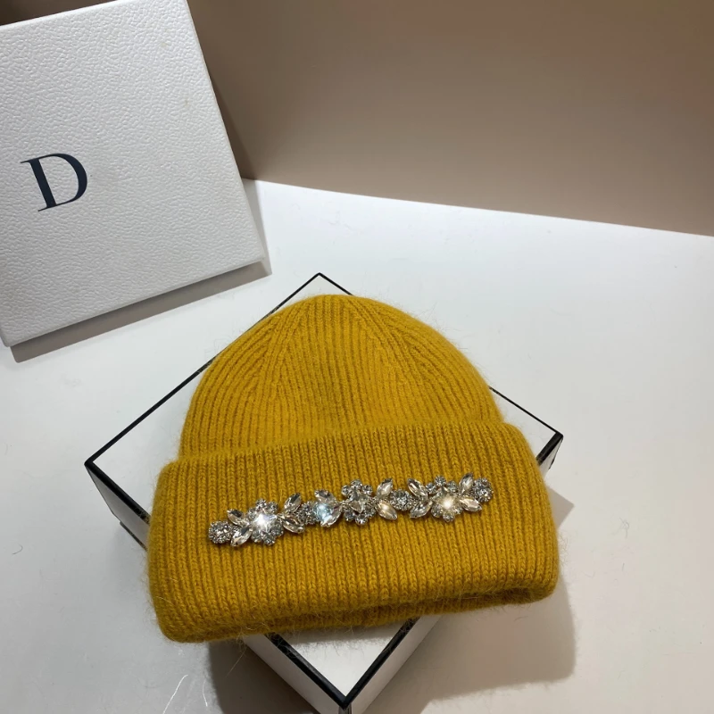 2024New Fashion Women Winter Hat Real Rabbit Fur Knitted Beanie Caps Diamonds Flower Lady Casual Hats Warm Wool Skullies Beanies