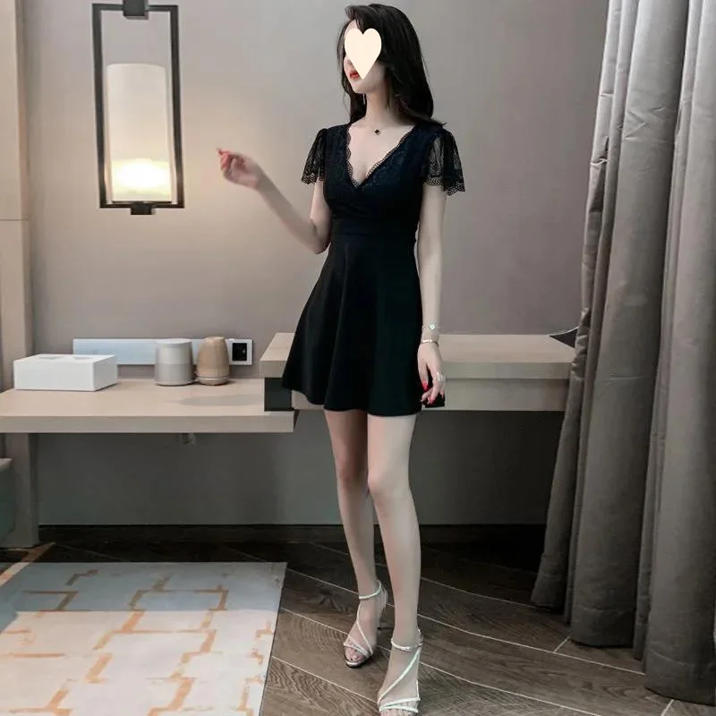 Dress temperament short skirt low cut V-neck slim fit sexy lace patchwork dress