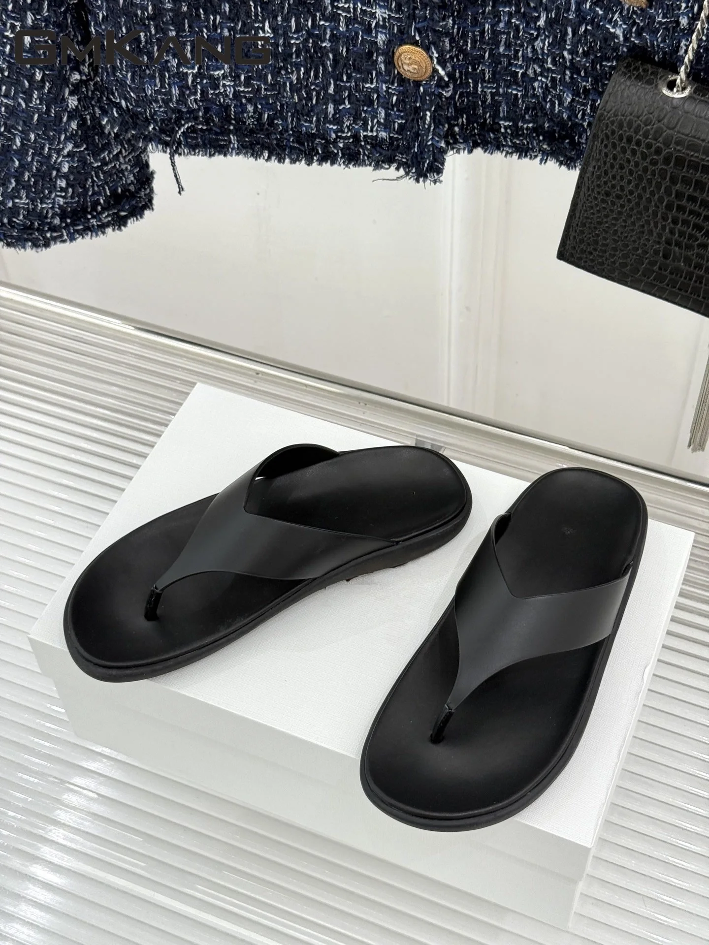

Fashion Women Flip Flops Comfortable Summer Beach Slippers Casual Non-slip Flat Sandals