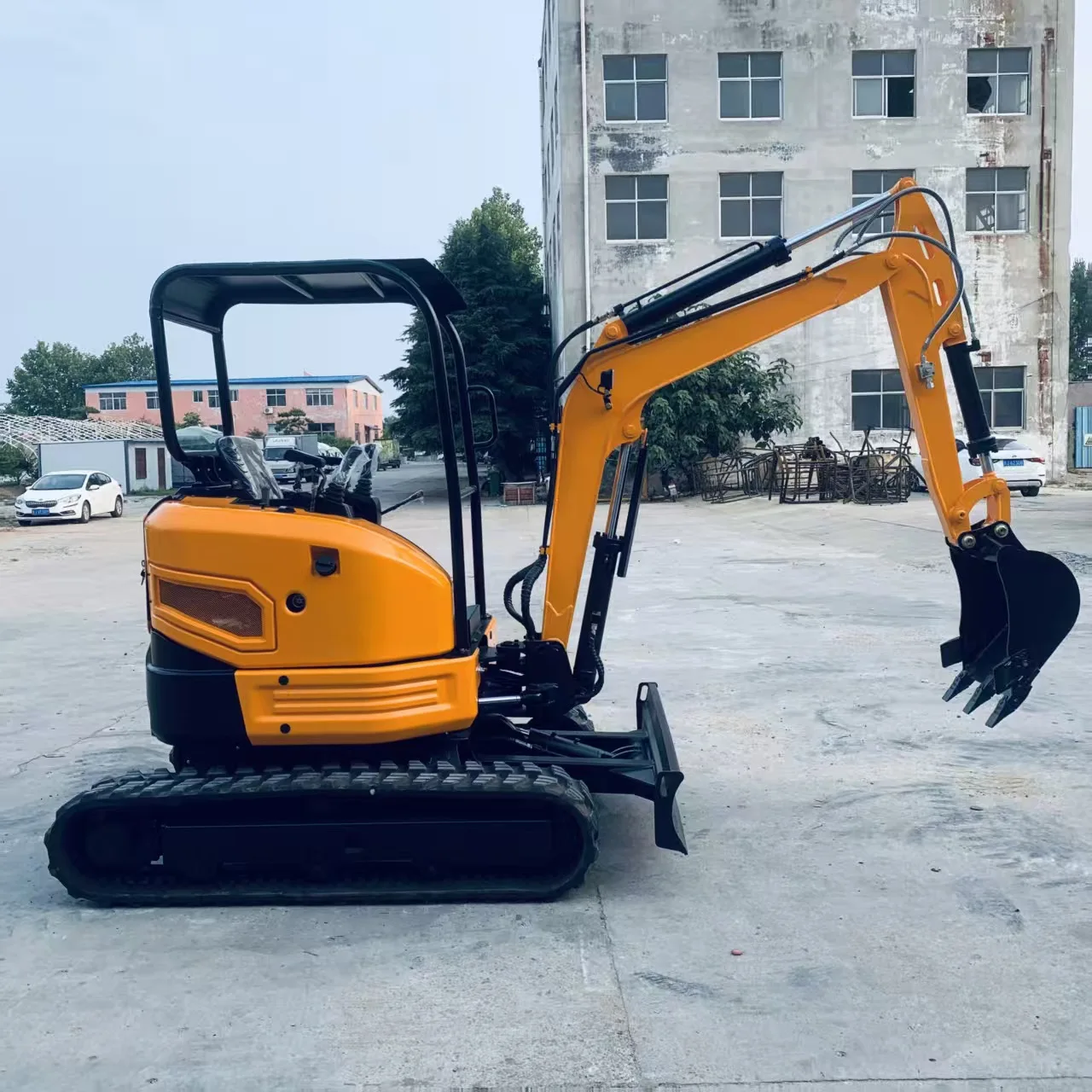 Minibagger 2,5 Tonnen 3 Tonnen Anpassen des Fabrikpreises Minibagger Kostenloser Versand Yanmar Kubota Motorbagger Raupenbagger