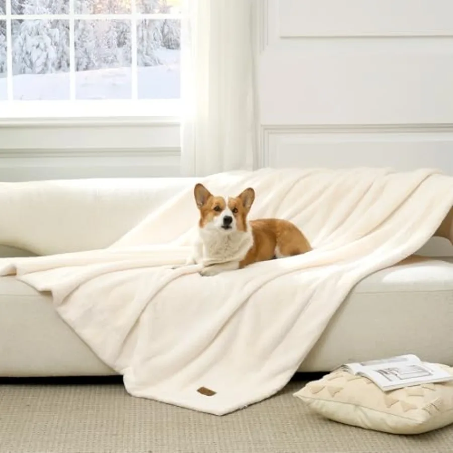 

Waterproof Pet Blanket, Ultra Soft Luxury Faux Fur Throw Blanket for Couch, Cozy Warm Plush Blanket for Sofa Bedroom Living Roo