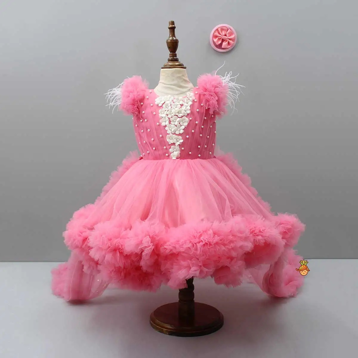 

Flower Girl Dress Lovely Pink Ruffle Dresses With Matching Bow And Hairclip Children Birthday Gift First Communion Gowns