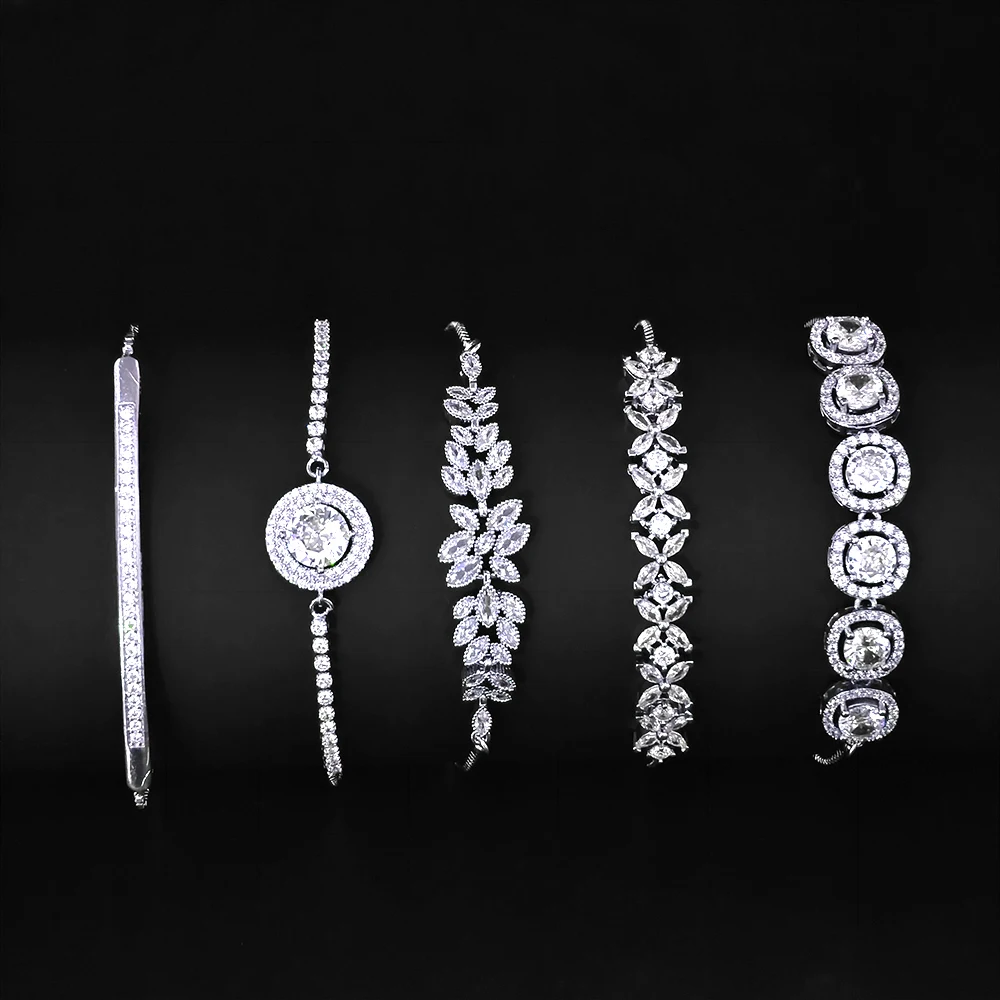 2024 جديد فاخر فضي اللون على اليد سوار الإسورة للنساء قابل للتعديل هدية للذكرى السنوية مجوهرات السائبة بيع Z59