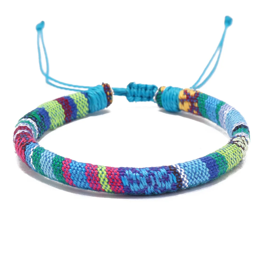 12-teiliges Set an Armbändern im Boho-Stil für Männer und Frauen, geflochten, für den Sommer, handgefertigt, als Festival-Schmuck und Accessoires. – Detail 8
