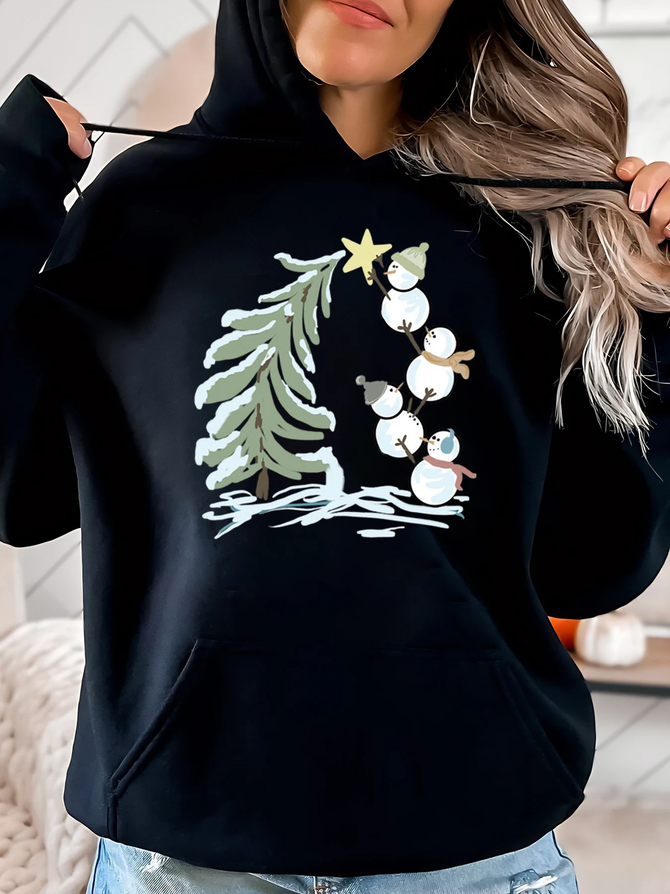 

Праздничная толстовка с принтом снеговика и рождественской елки, женская повседневная зимняя одежда, черная, больших размеров