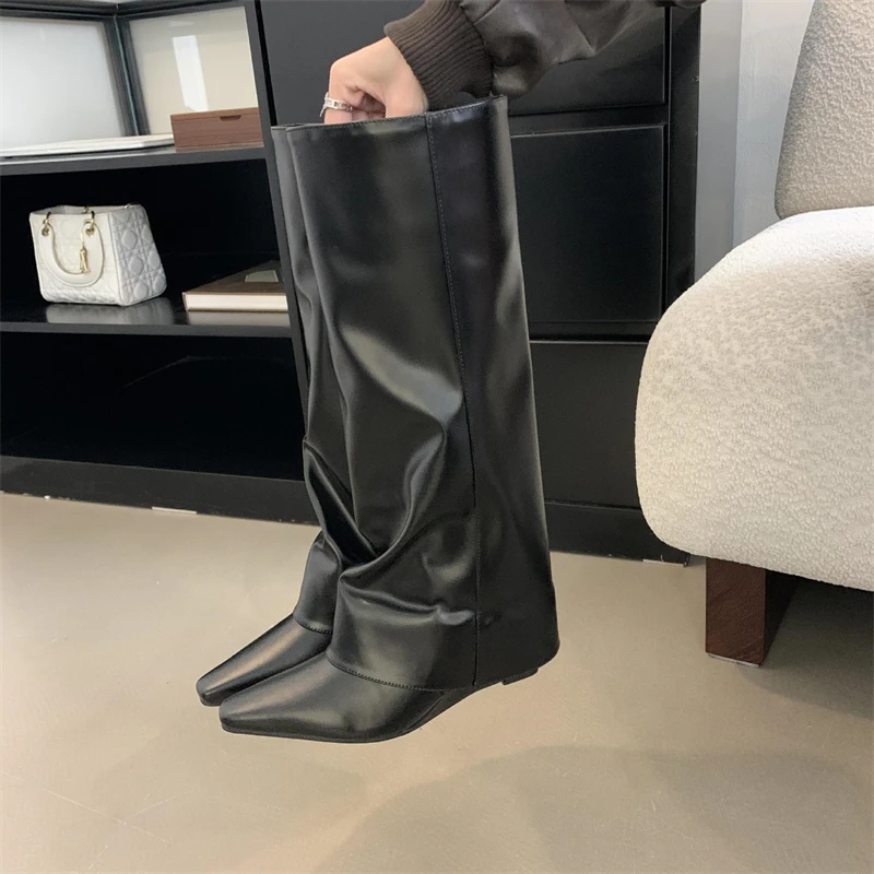 2024 Solid Color Sexy Pointed Toe Women Boots Side Zipper Patent leather Women Boots Platform Fashion Cool Botas Largas De Mujer