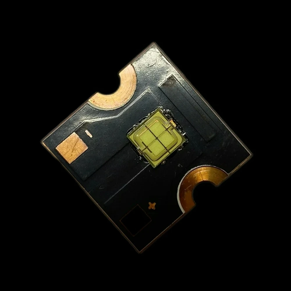 

L5-1818T1 светодиодный сценический светильник, чип 30 Вт, 6-8 В, холодный белый, высокий светящийся для проектора с подвижной головкой