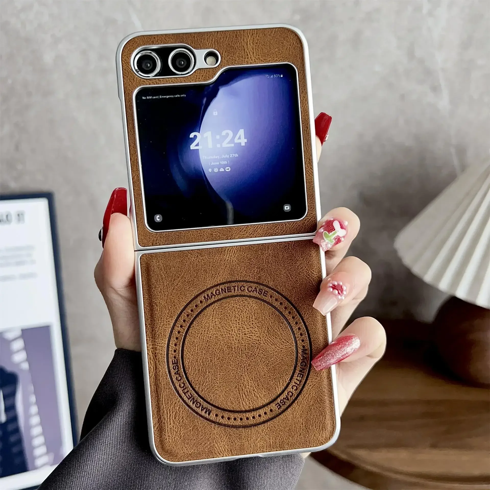 

Для Magsafe Samsung Galaxy Z Flip 6 5 4 3, ультратонкий, приятный для кожи, матовый кожаный противоударный чехол с магнитной беспроводной зарядкой