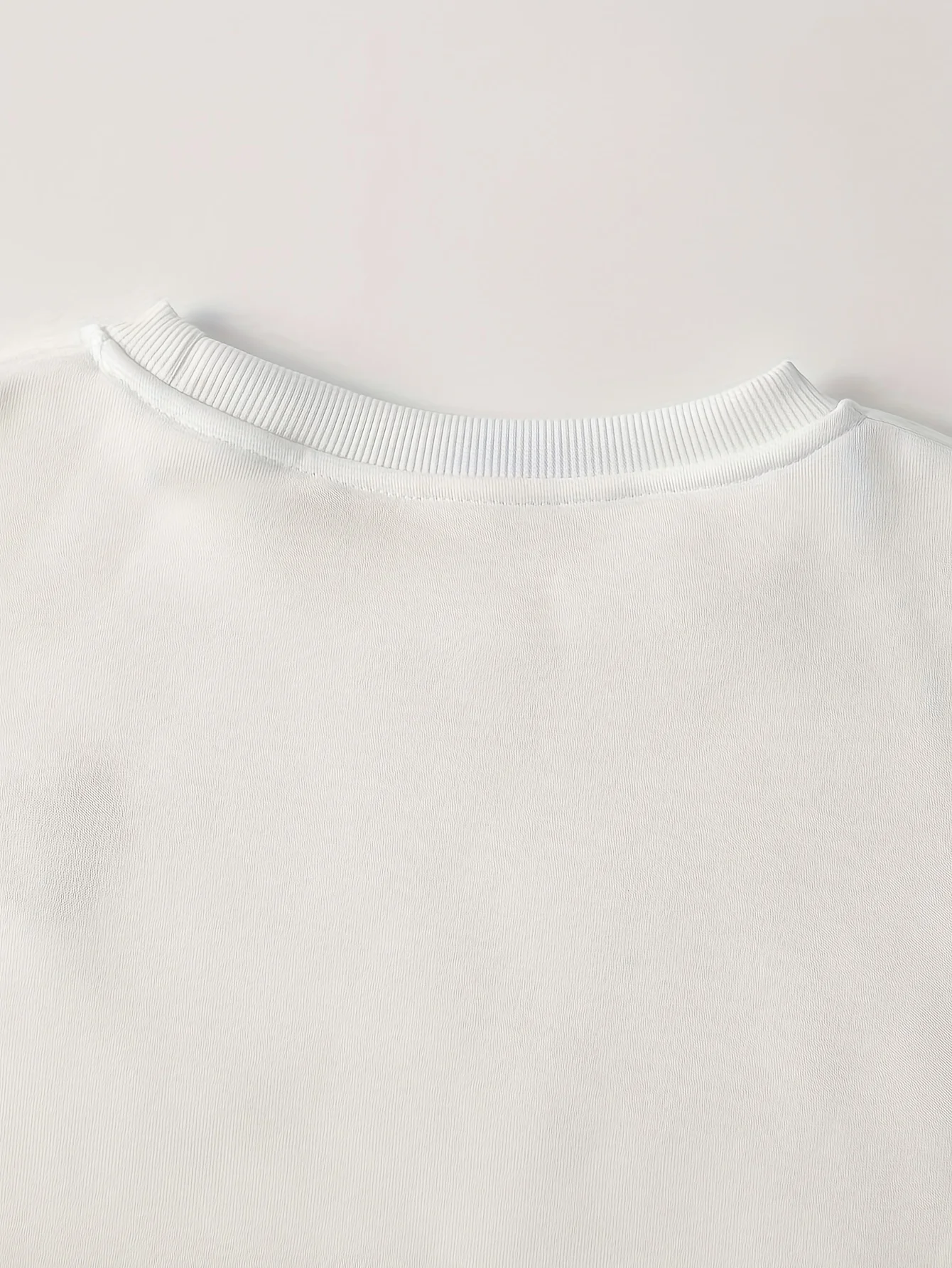 Women's Sweatshirt  Casual Long Sleeve Crew Neck  Red Heart Embroidery Retro Vintage Graphic Hoodie Y2K Stylish Pullover