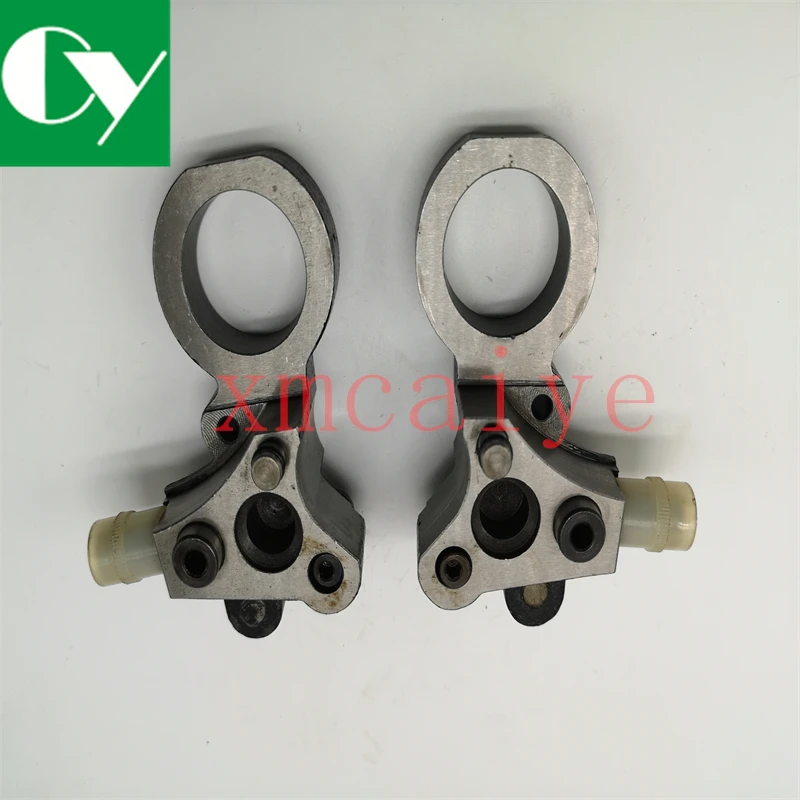 

Free Shipping GTO52 Printing Spare Parts Dampening Roller Bearing 42.030.005