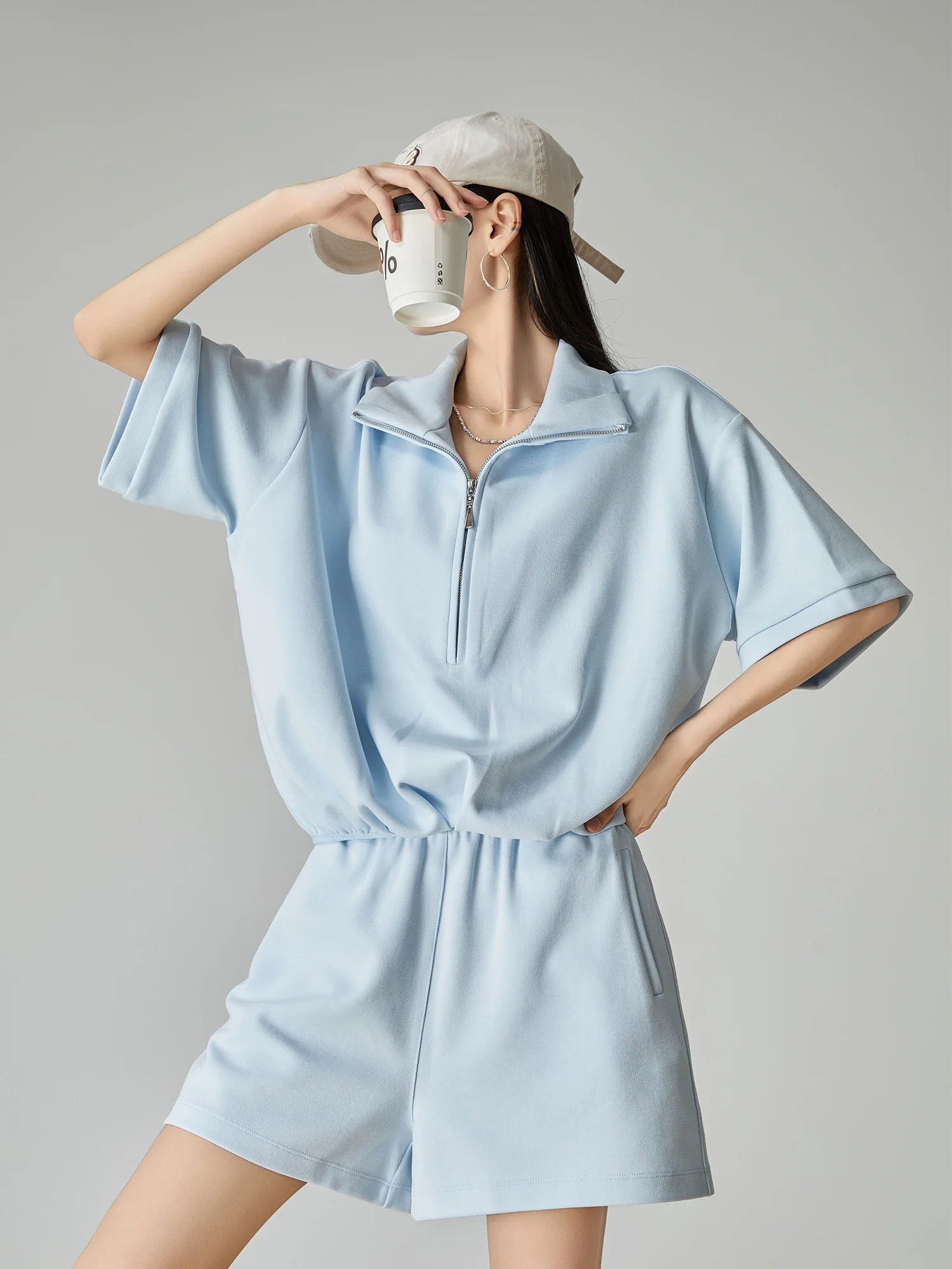 

Синий повседневный спортивный костюм для женщин: свободный комплект из двух предметов с коротким рукавом, летняя новинка в корейском стиле, модные шорты