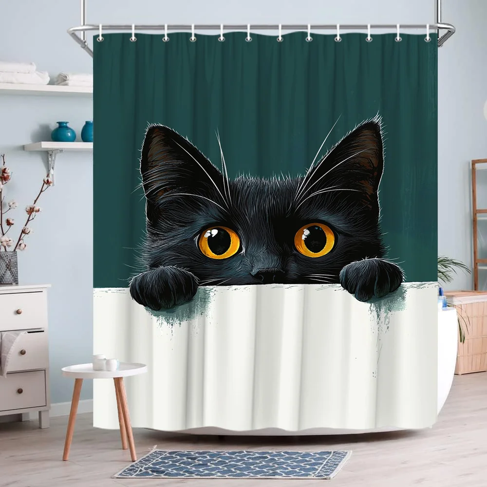 

Загадочная шторка для душа с изображением черной кошки с большими желтыми глазами и элементами дизайна, имитирующими взгляд, для уютного декора ванной комнаты, в стиле милого животного-художника.
