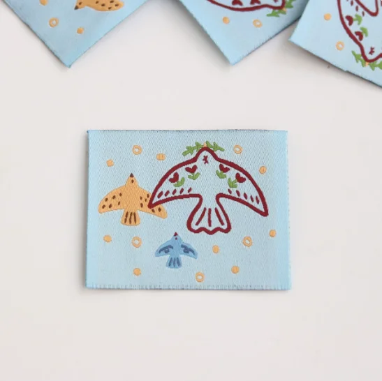 Cartoon Woven Fabric Label Birds and Nature Custom Clothing Accessory Trademark Collar Label Source Factory in Stock