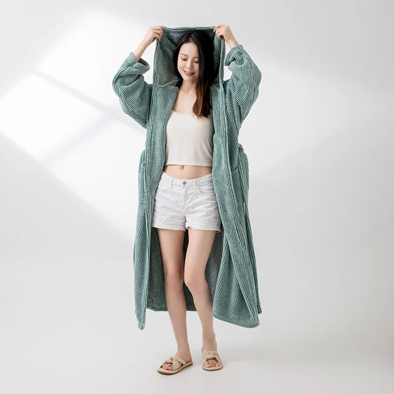 女性のストライプバスローブサンゴフリース着物特大フード付きバスローブ吸収性速乾ローブカップルホームウェア部屋着