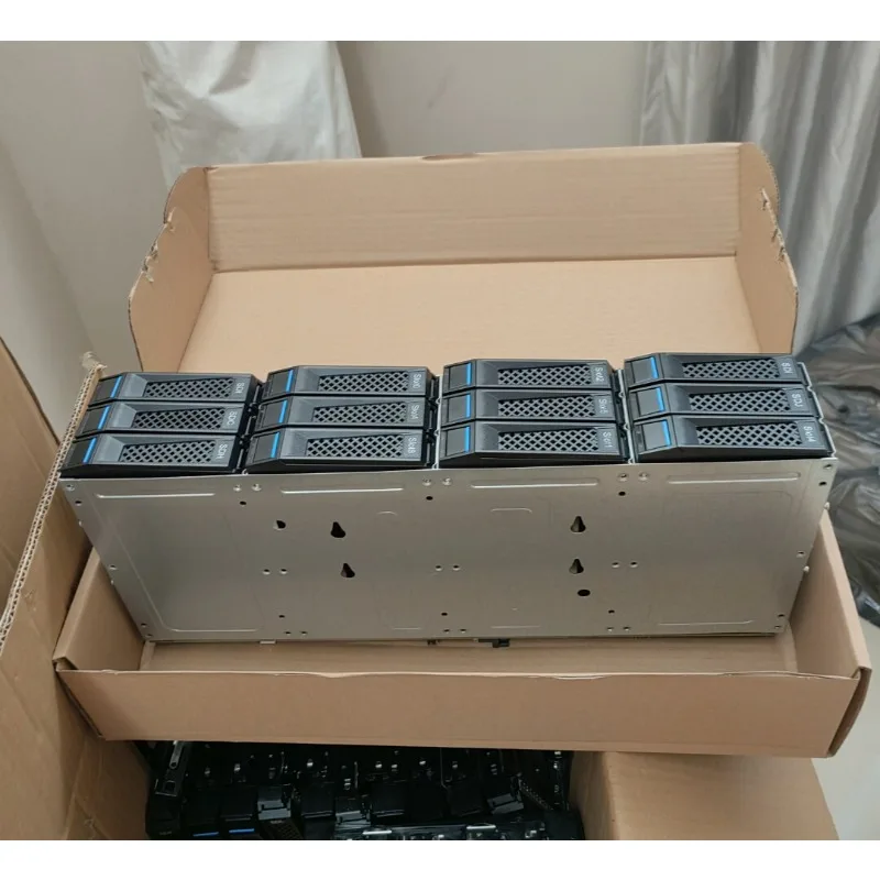 

Корпус для 12 жестких дисков с горячей заменой 5212m4/5270m3 12G/6G SAS/SATA с чипом расширения и лотками M4, штабелируемый, для высокопроизводительного хранения данных