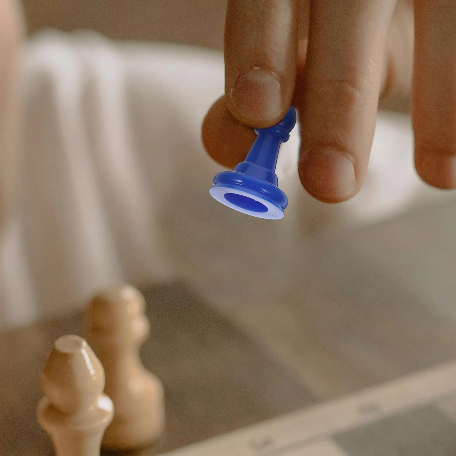 

32pcs Chess Pieces Board Games Colorful Plastic Small Pawns Flight Game Multicolor Party Accessories Educational Plaything