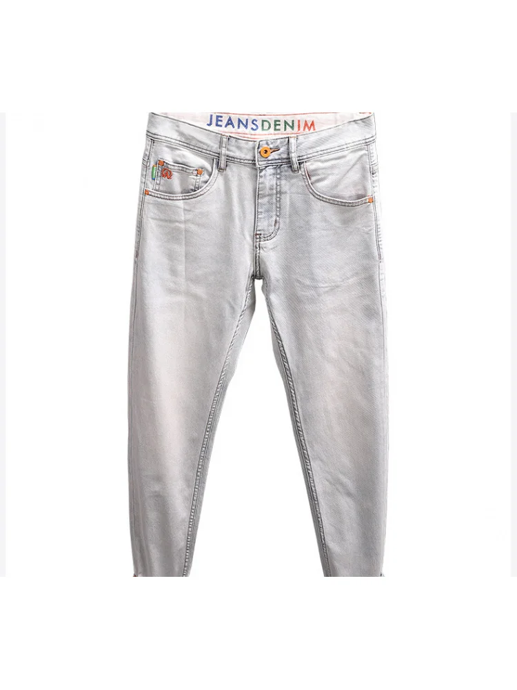 Sommer dünne Twill-Stretch-Jeans für Herren, bestickt, weich, klein, gerades Bein, Freizeithose