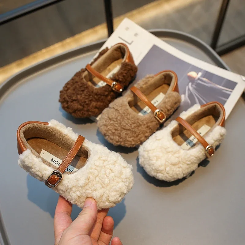 *Fashionable Winter Elegant Casual Plus Velvet Flat Shoes Kids New Buckle Lightweight School Cute Warm Walking Shoes Baby Girls