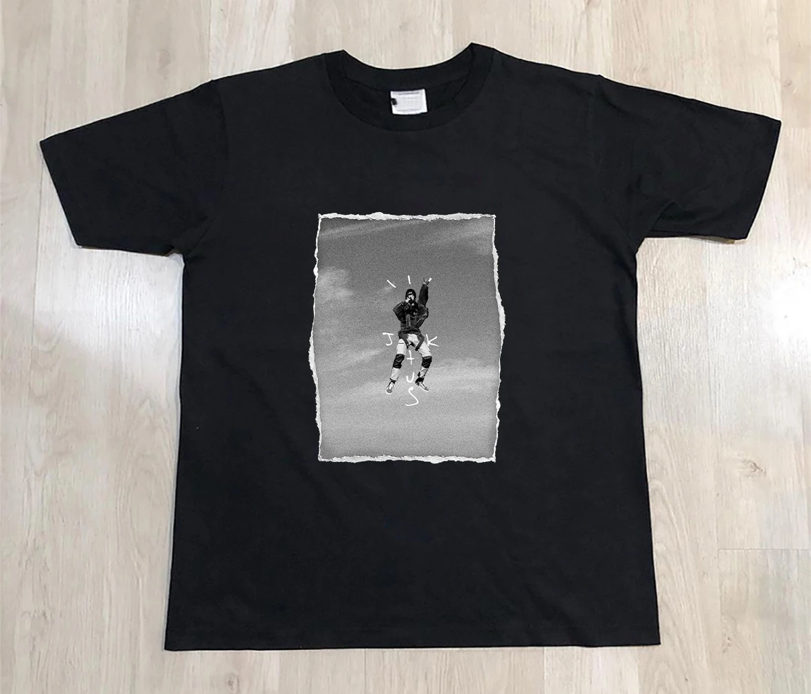 

Men's and Women's Short-sleeved Tops, Travis Scott Loose Rap and Hip-hop T-shirts From The Streets of Europe and America