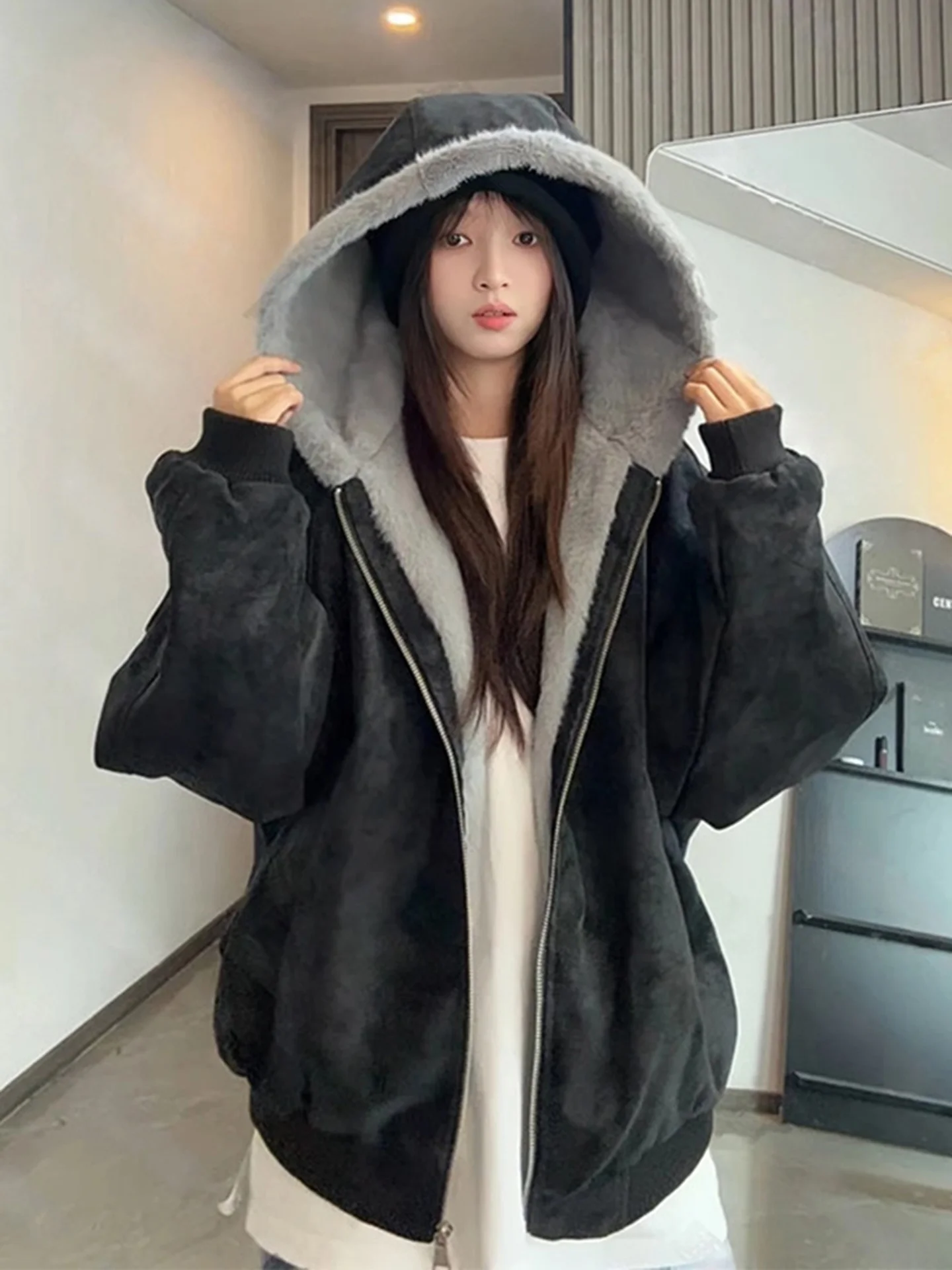 معطف من القطن مبطن بغطاء للرأس من الجلد بنمط الليتشي مع ياقة من الفرو للرجال والنساء ملابس خارجية شتوية