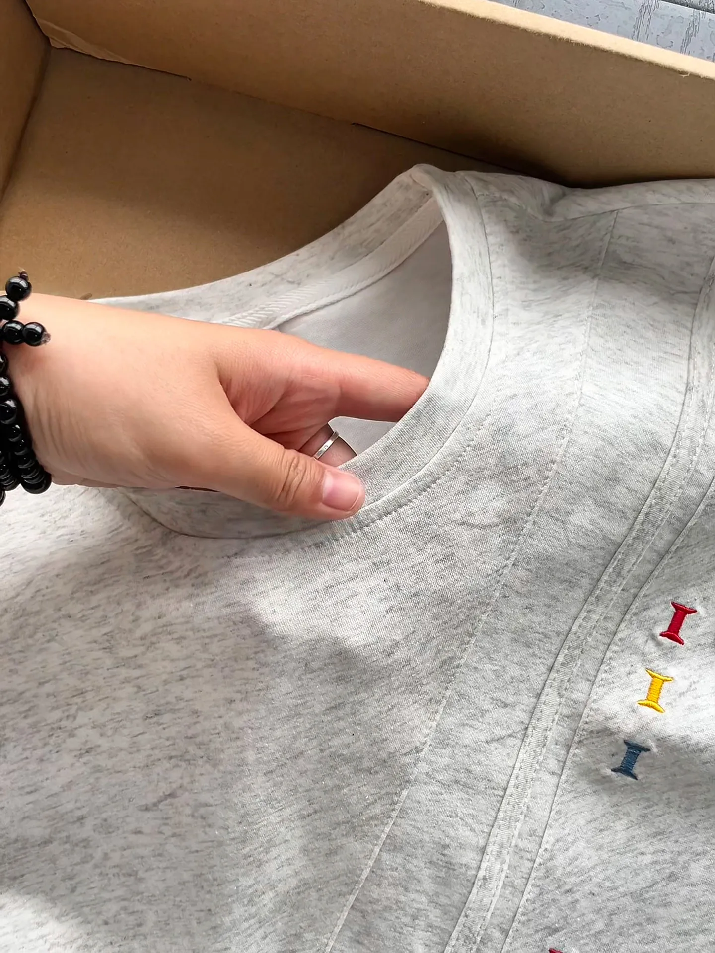  Block Embroidered Deconstructed round Neck T-Shirt Men Summer Design Heavy Shoulder Short Sleeve CleanFit Half Sleeve