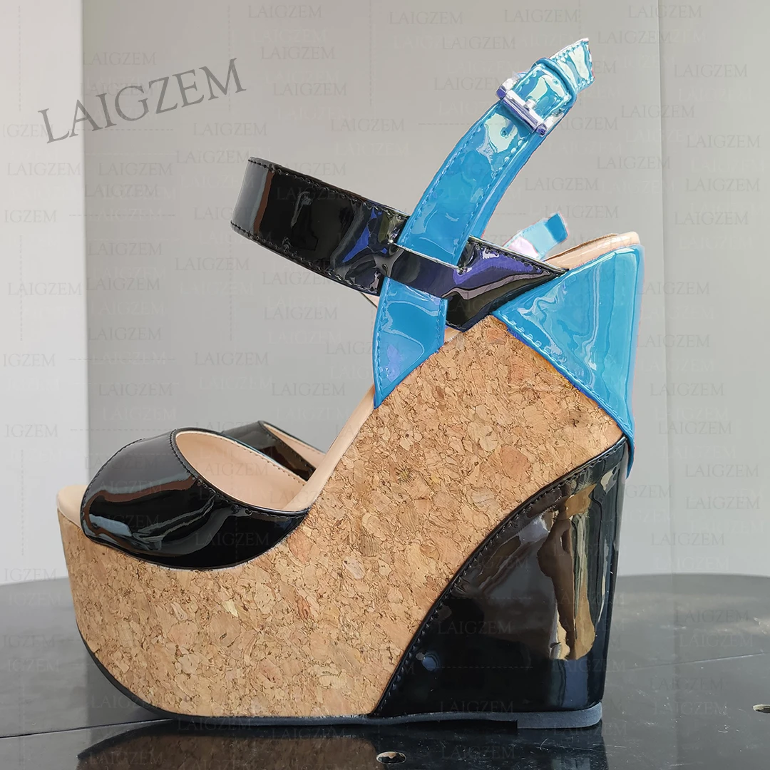 LAIGZEM Sandały damskie Platforma Peep Toe 17CM Wysokie obcasy Kliny Klamra Patchwork Błyszczące buty damskie Kobieta Duży rozmiar 38 41 45 47 48