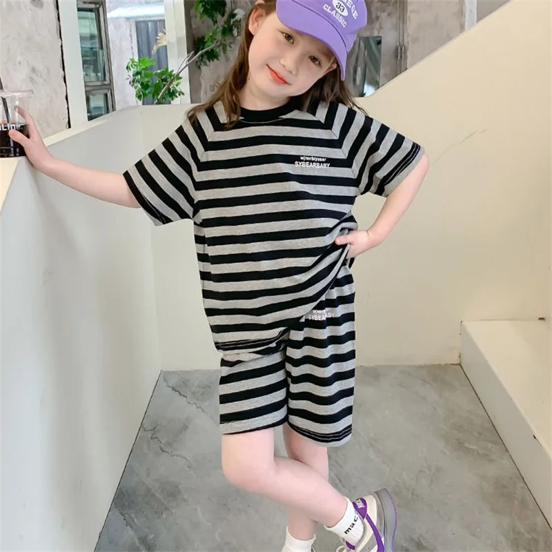 Girls Striped Casual Sets Kids Summer Loose Fashion Suits Children Short Sleeves Trends Top+Shotrs 2Pcs Outfits Teenager Clothes