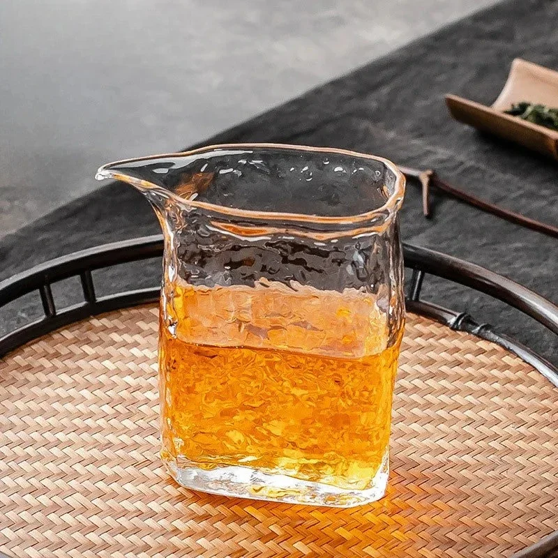 240ml Hammer Patterned Glass Tea Pitcher Tea Divider Fair Cup Cha Hai Dispenser Justice Cup Fair Mug For Tea Ornaments Supplies