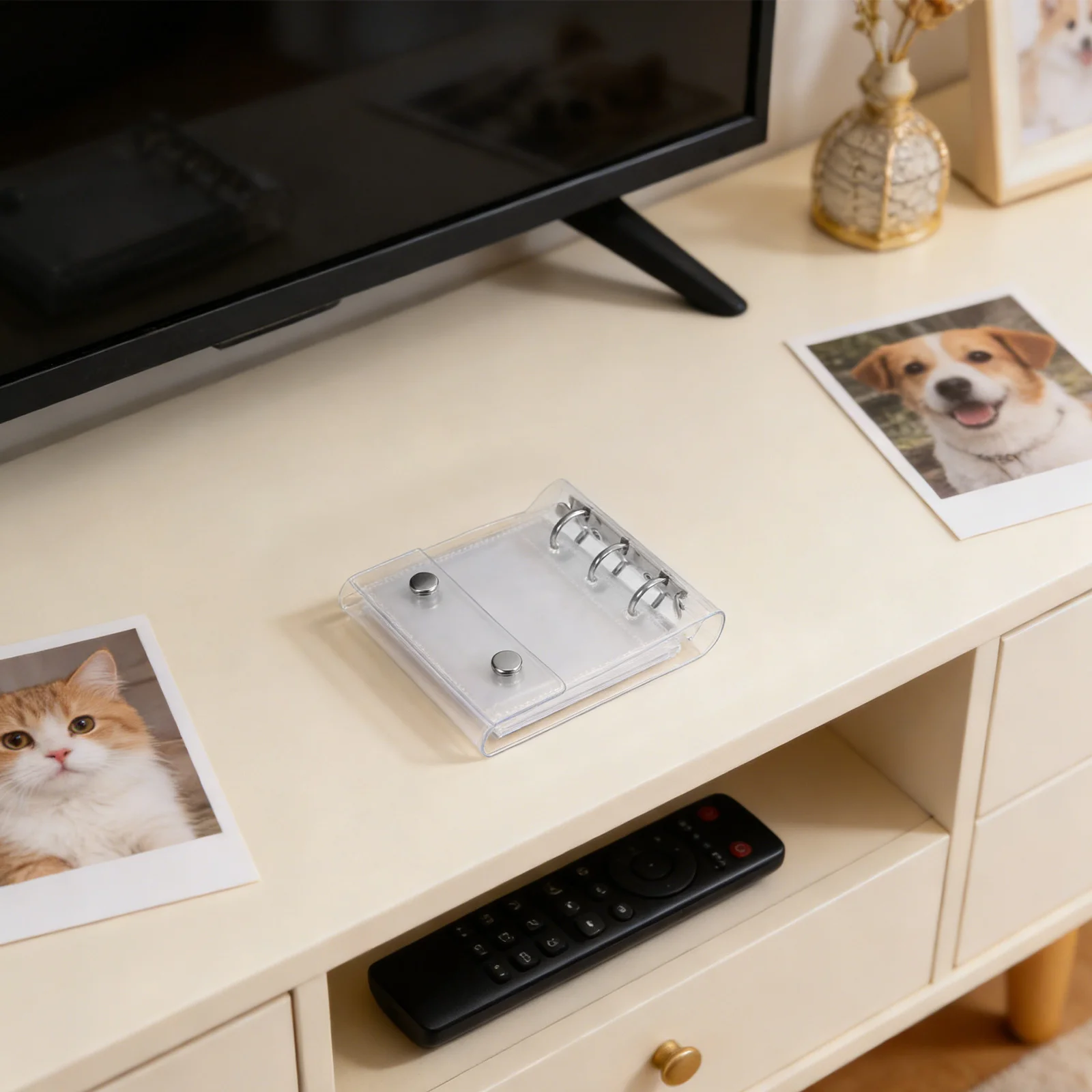 

Набор из 1 мини-прозрачного обложек для папок формата А8 с мягким прозрачным круглым кольцом, застежкой-кнопкой для организации бюджета в путешествиях