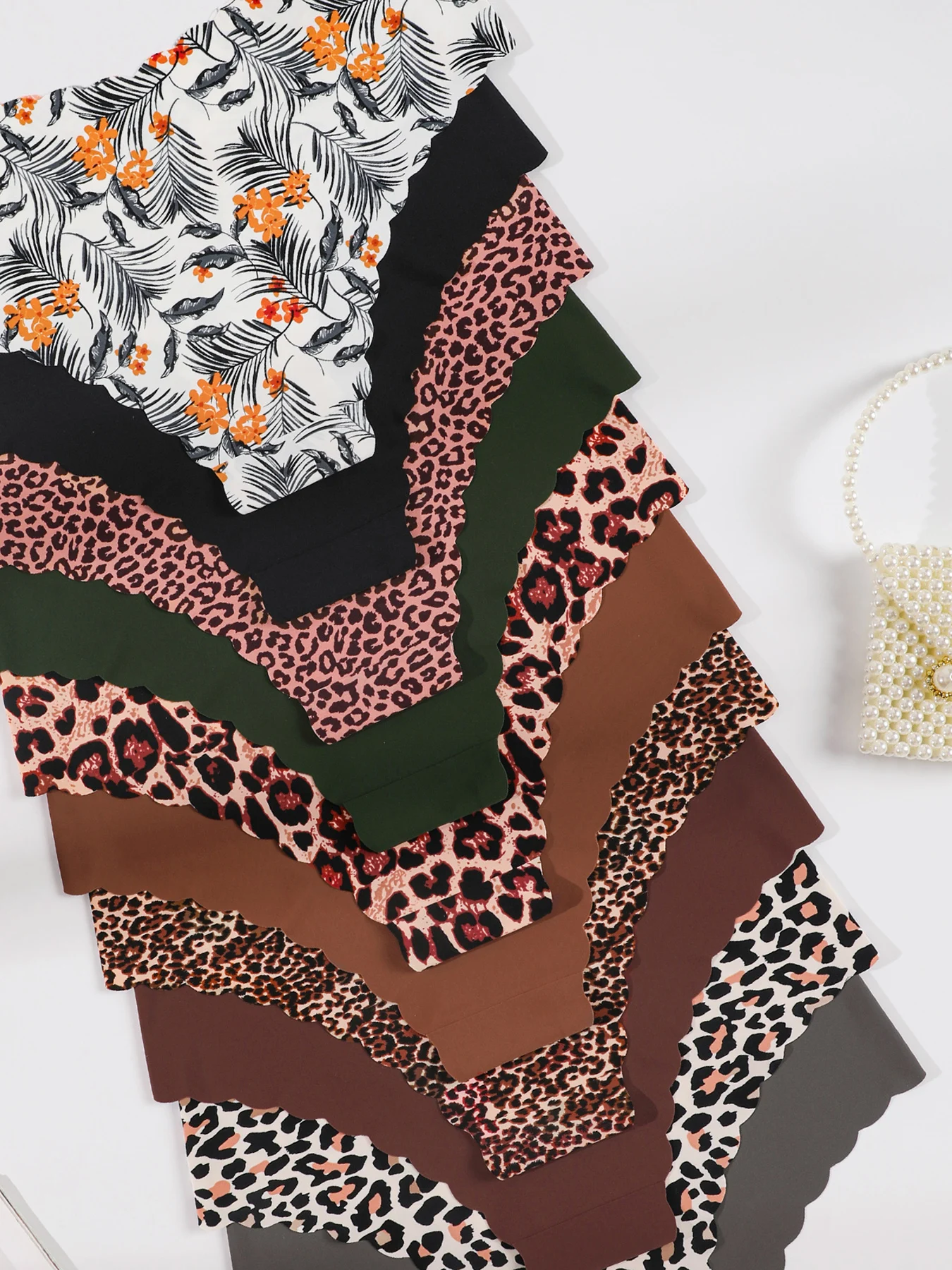 10 قطع النساء سلس حافة متموجة تنفس مريحة لينة النسيج مثير سراويل مثلث #5