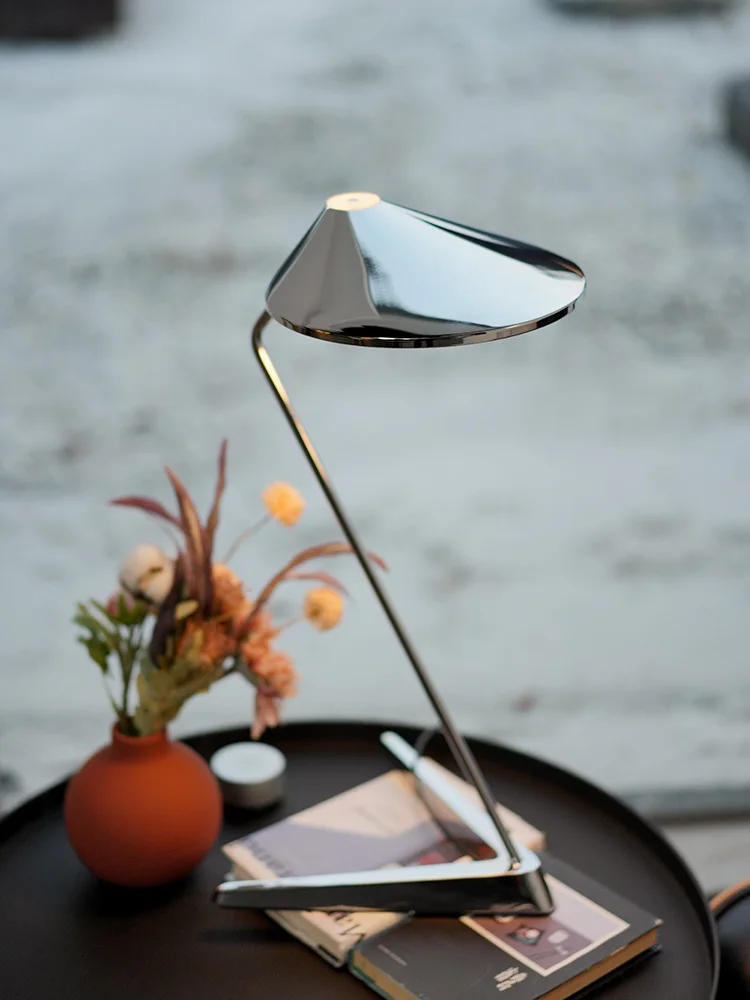 Light Luxury Hotel Living Room Floor Lamp Sofa Side TV Cabinet Net Red Ornaments Ambient Light Touch Sensor Corner Light