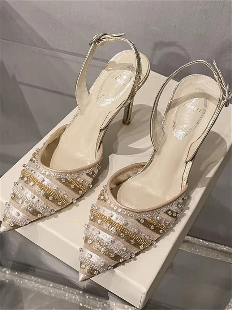 

Новые летние женские босоножки на тонком высоком каблуке с острым носком, цветные, из сетки, с бисером и стразами, для банкетов, маленькие размеры