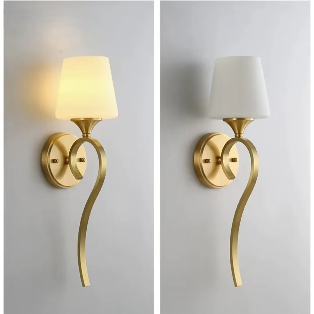 全銅製のアンティーク調ウォールランプ、ベストセラーのベッドサイドランプ、ミッドセンチュリーのフレンチスタイルで目に優しいランプ