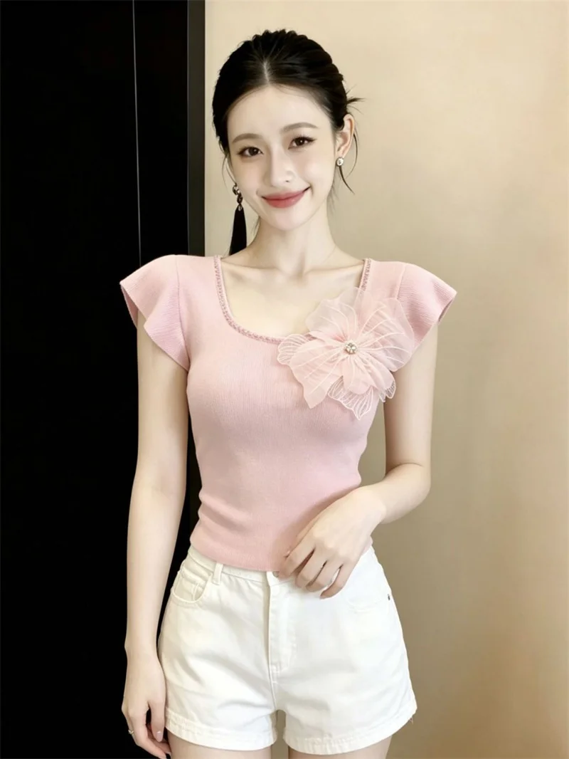 New Fashion Gentle Wind three-dimensional Flower Short-sleeved Shirt in summer Korean Slim and Age-reducing Knitted Tops Tide