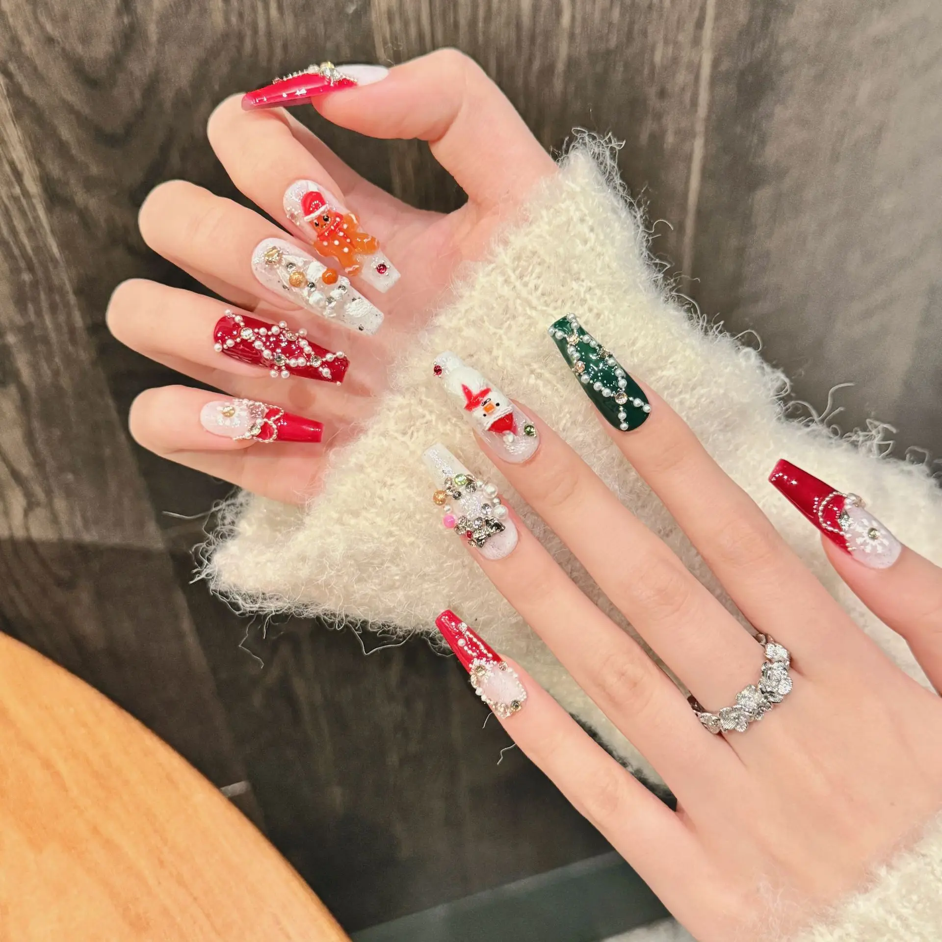 10pcs Handmade Press On Nails Red French Style Snowman Gingerbread Man Pearl Chain Diamond Decor Christmas False Nails For Party