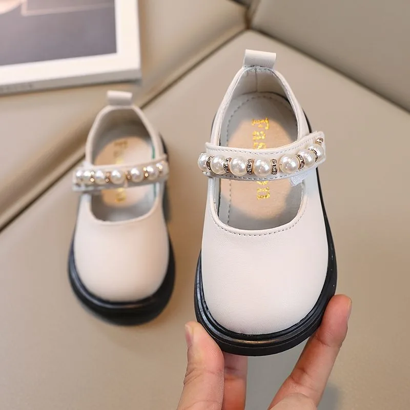 New Style Fashion Baby Soft Leather Anti Slip Princess Shoes for 1-3 Years Trendy Viral Flat Sole Kids Walking Shoes